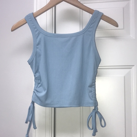 Shein Cropped Tank. Juniors size Small - Picture 5 of 6